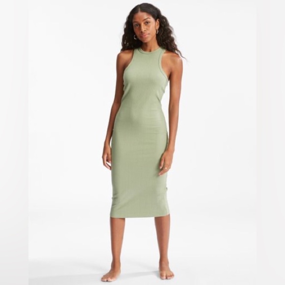 Billabong Tomboy Tank Midi Dress 
Color: ARMY (arm)
Size: xs